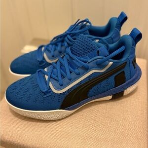 Puma Men's Blue and Black Sneakers